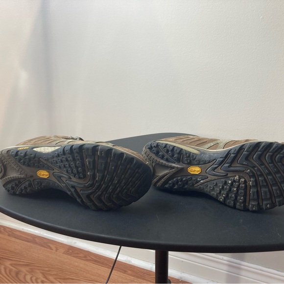 Merrell Shoes - Picture 4 of 4